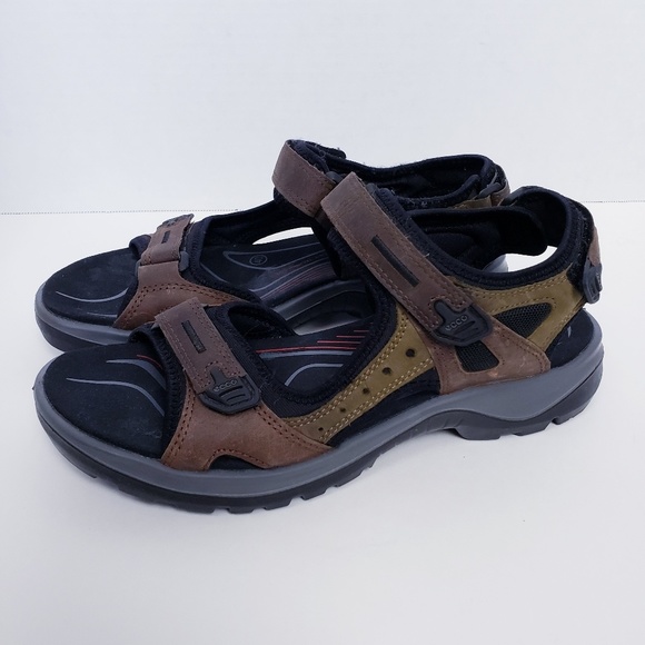 ecco women's yucatan toggle sandal athletic